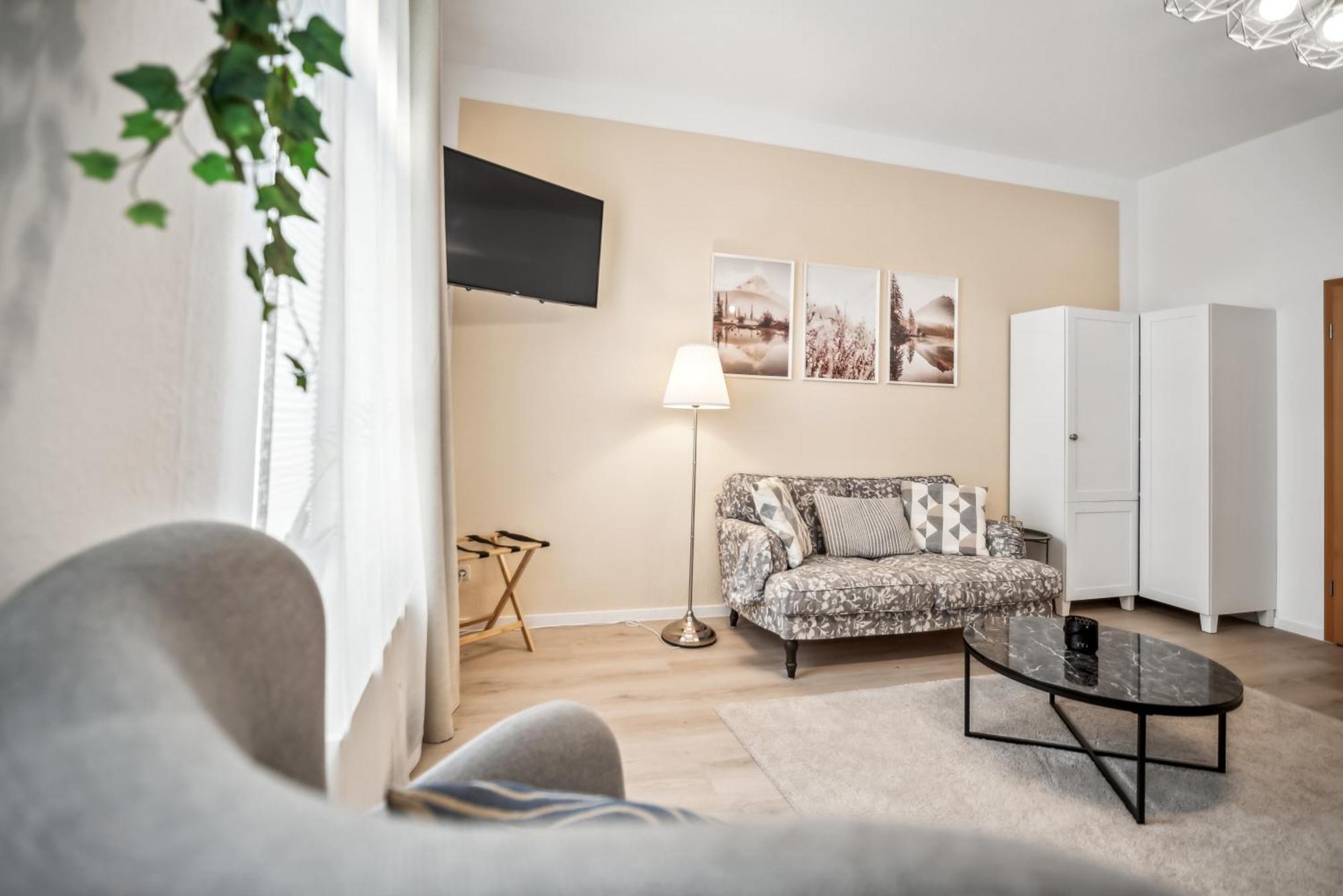 Roby-Erfurt Hbf-Nah, Balkon Apartment Ngoại thất bức ảnh
